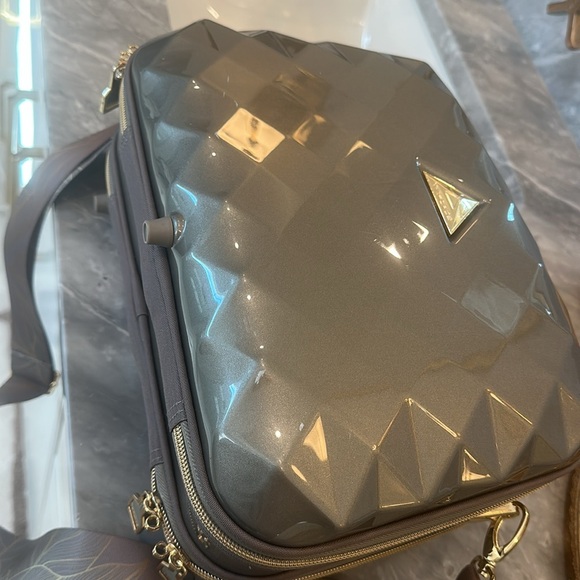 Triforce Makeup Case - Picture 4 of 12